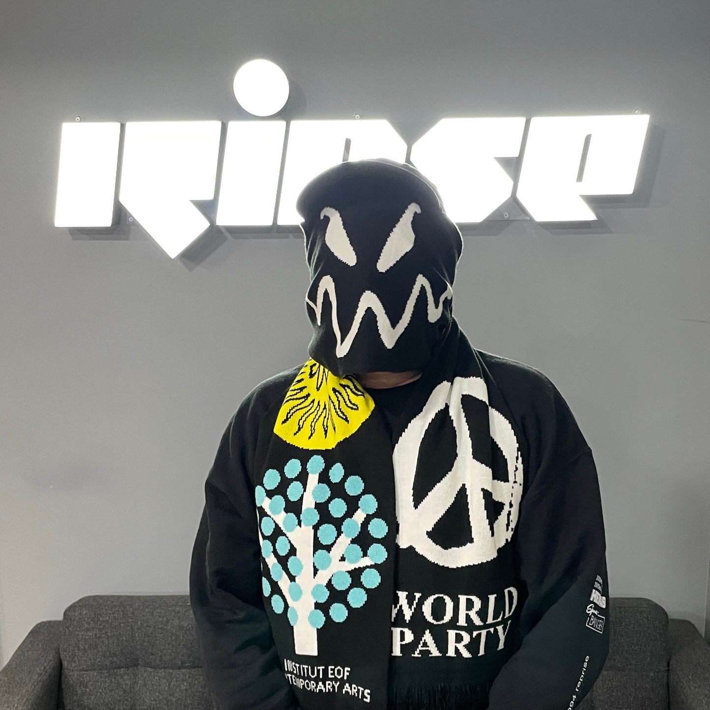 SPORTS BANGER x ICA scarf