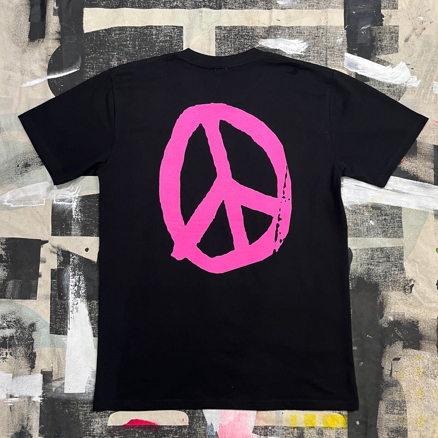 YES PEACE black T-shirt