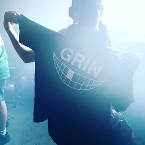 GRIN UP NORTH black T-shirt