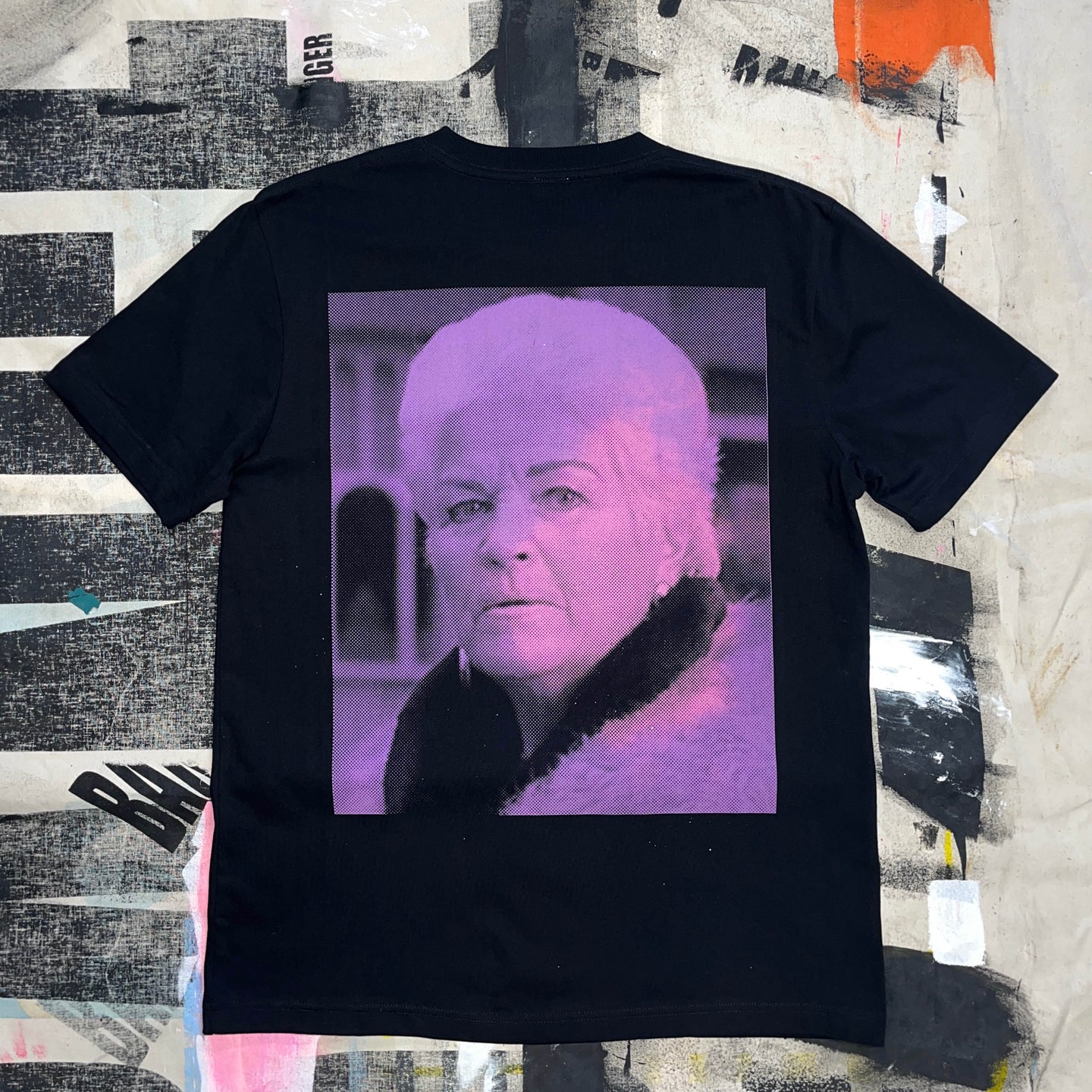 PAT ON THE BACK Black T-shirt  & colour change ink